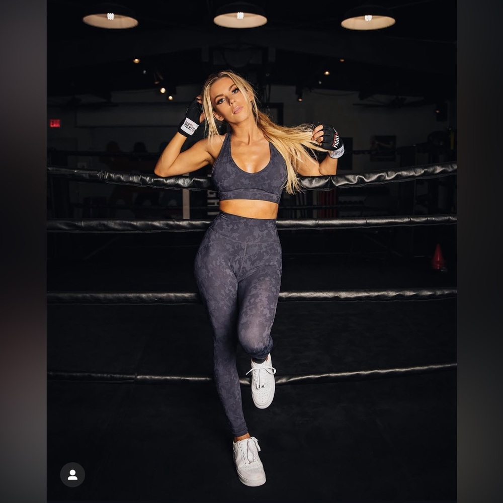 Buffbunny Gray High-Waisted Leggings